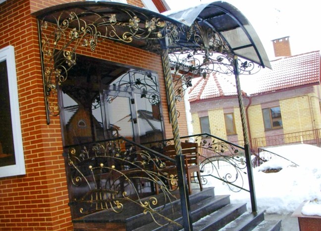 кованые козырьки 